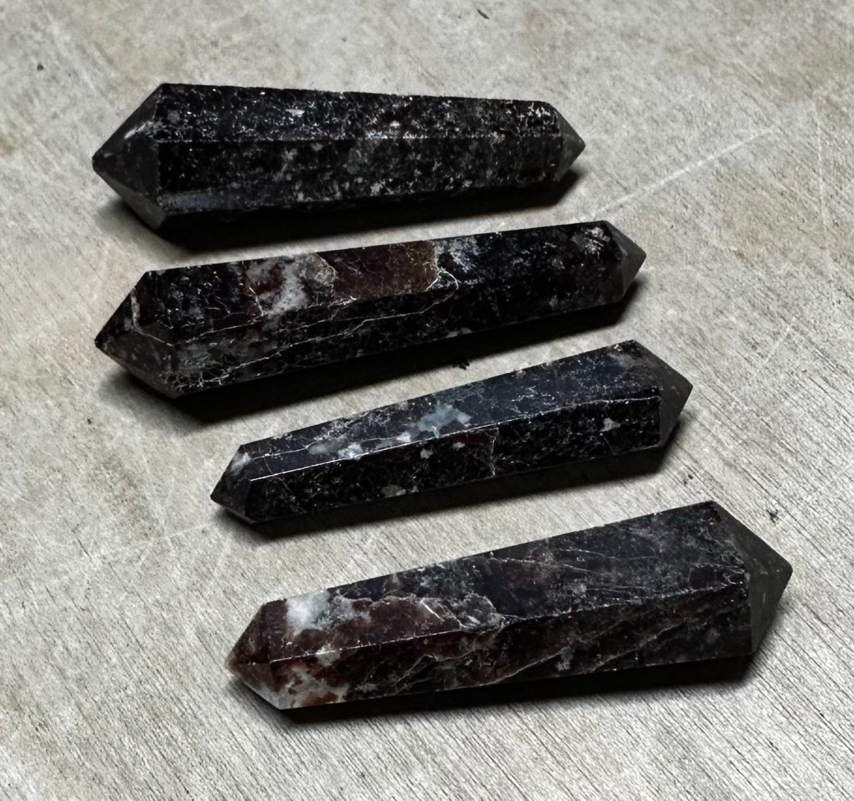 SET OF 4 - Garnet Mini Double Terminated Points / 1" AVG